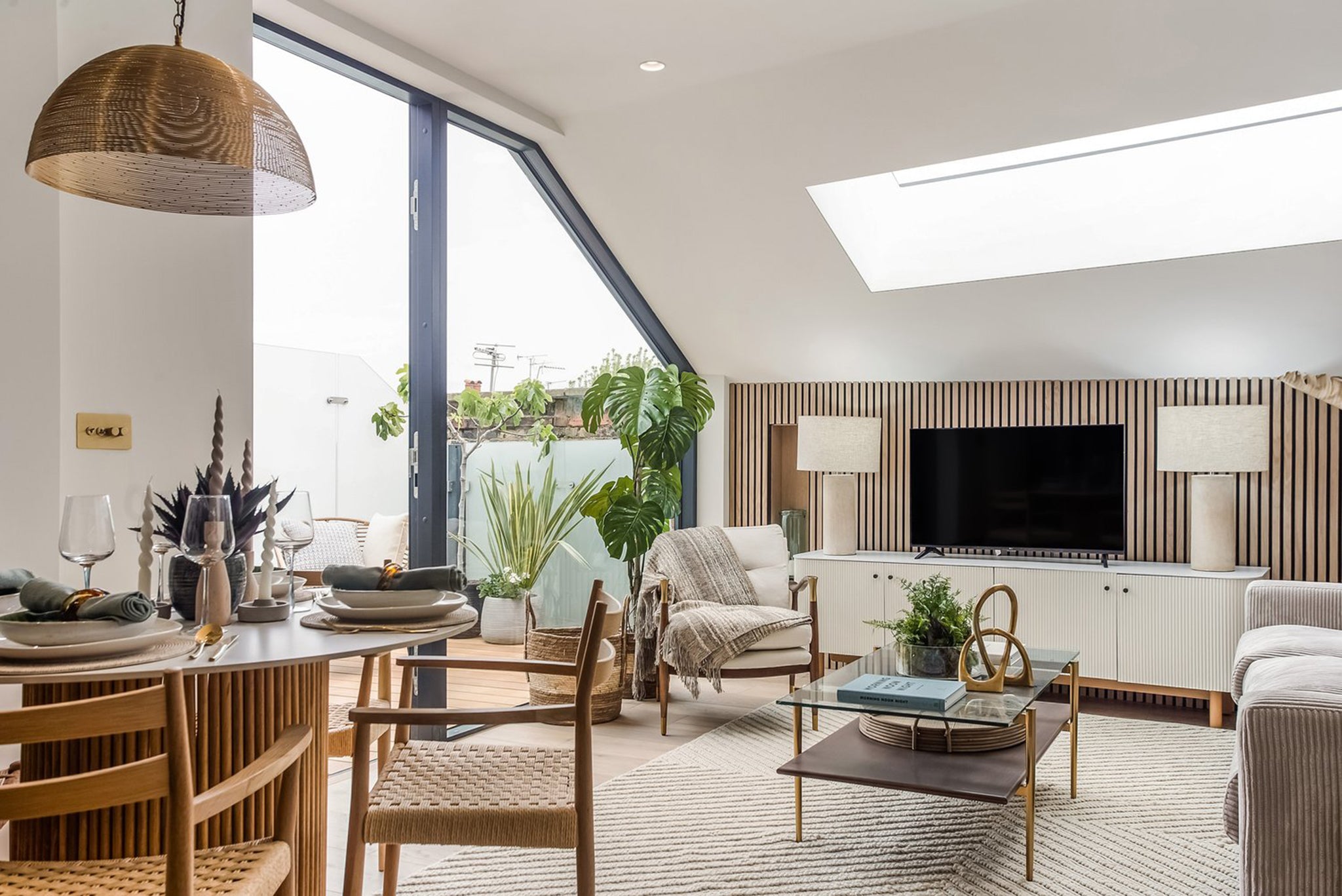 40-revitalised-residential-development-double-glazed-alu-clad-angled-window-internal.jpg