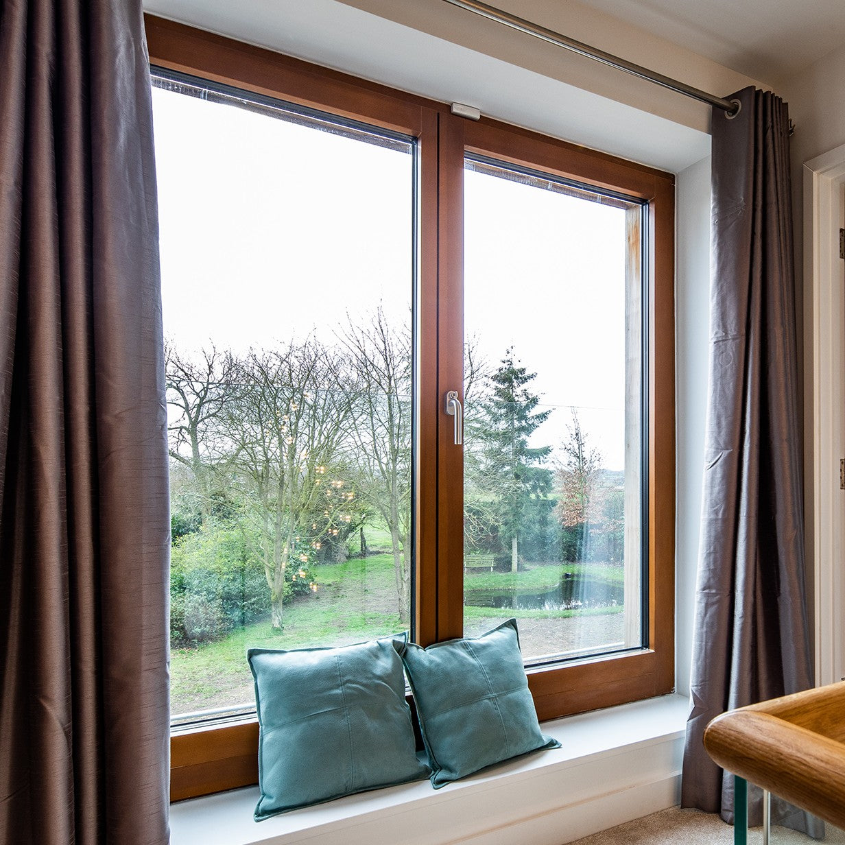 Inward Opening Alu-Clad Window (P33A)